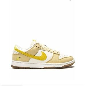 Nike Dunk Low Lemon Drop Sneakers Wmn Sz 8